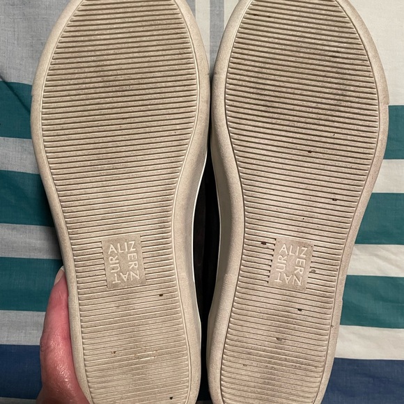 Size 9 black suede mid-tops- sneakers. Naturalizer Brand. EUC - Picture 6 of 7